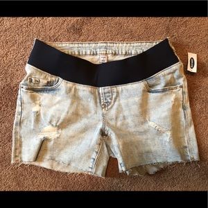 Old Navy Maternity Distressed Jean Shorts size 8